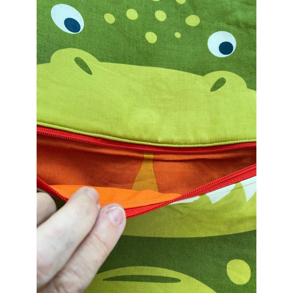 Dinosaur Drawstring Backpack Satchel Kids OS Green Excellent Graphic Canvas Bag